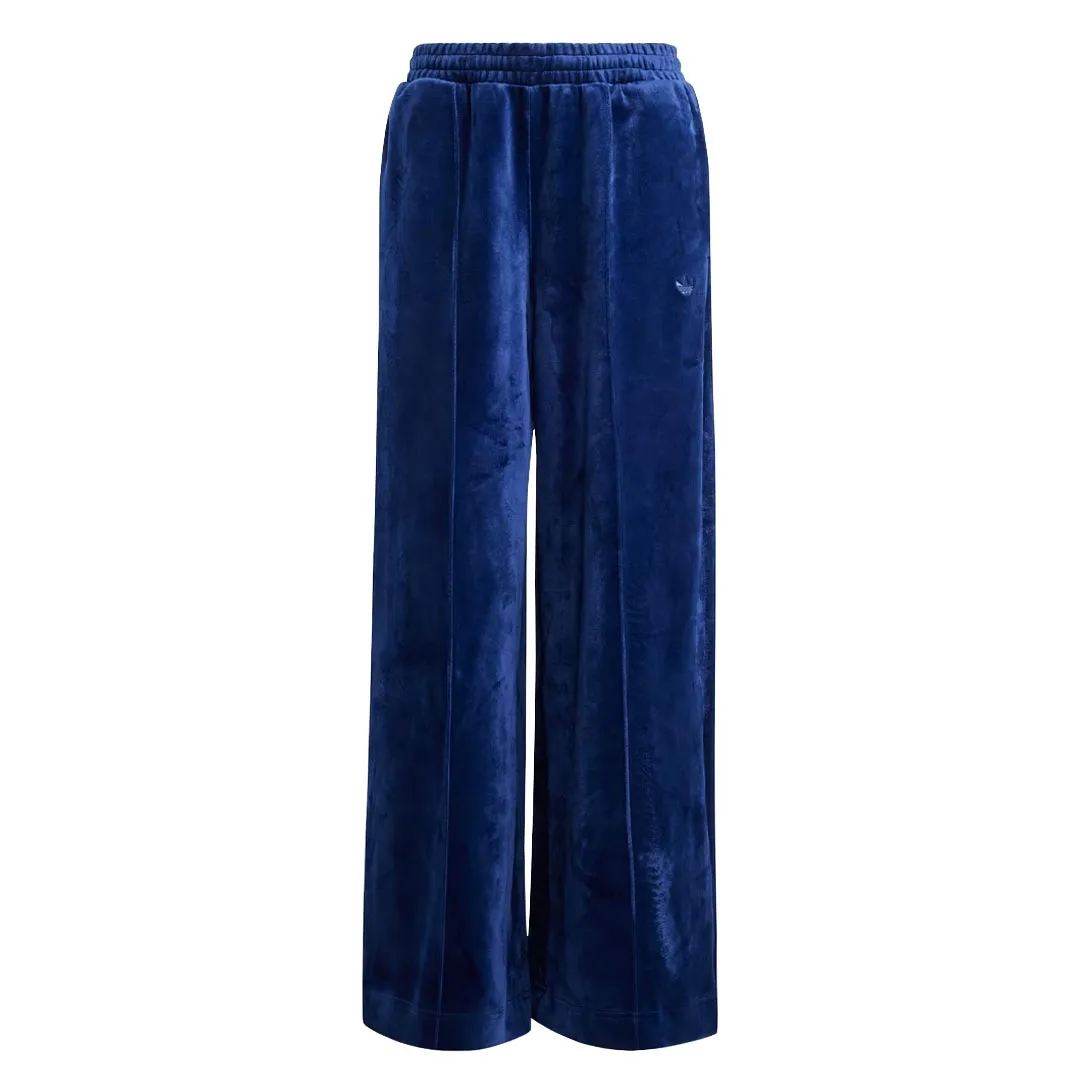 adidas - Women's Premium Essentials Velour Jogginghose (II8036)