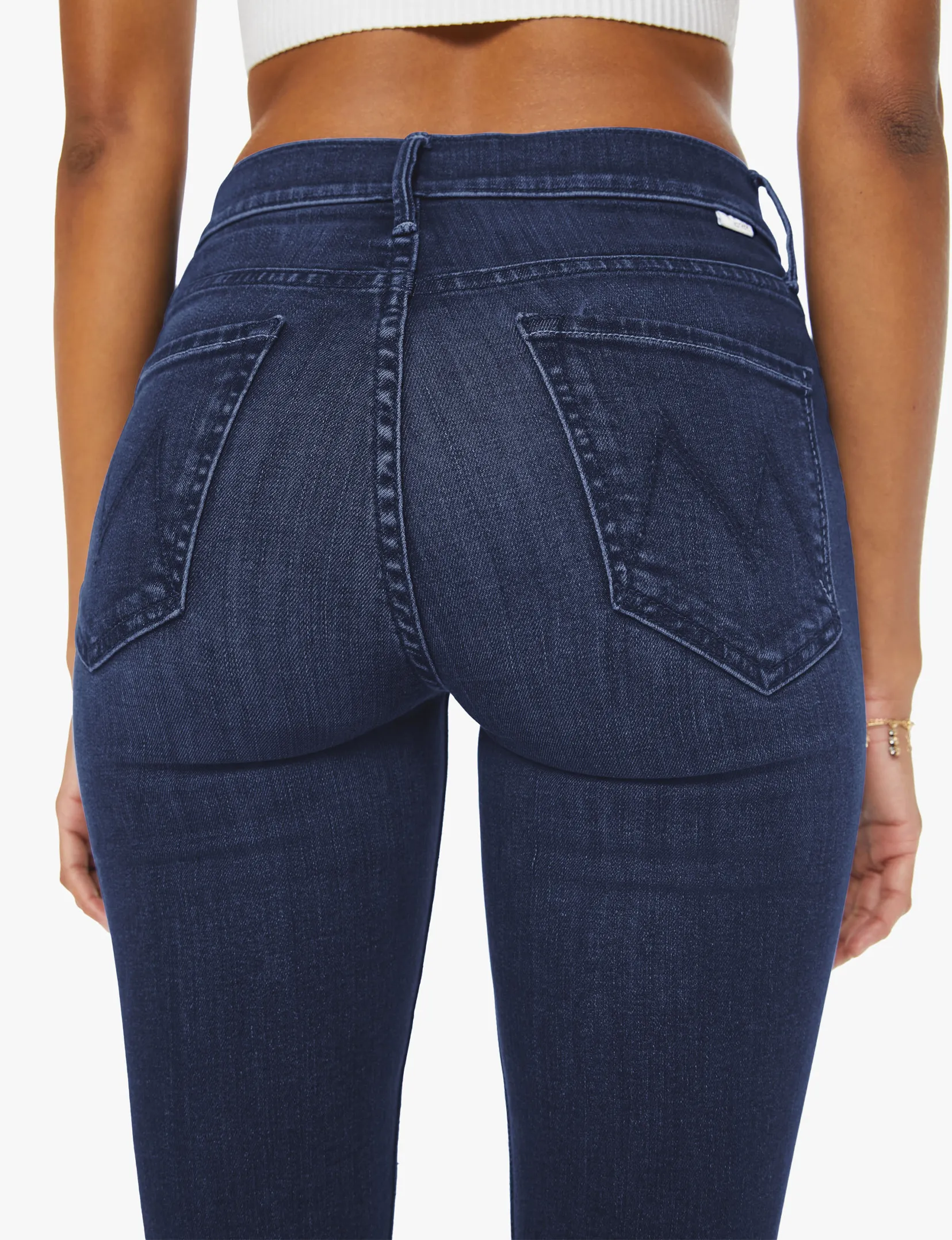 Knöchelhoher Mid-Rise Dazzler, Chip On My Shoulder Kleidung_mother-denim