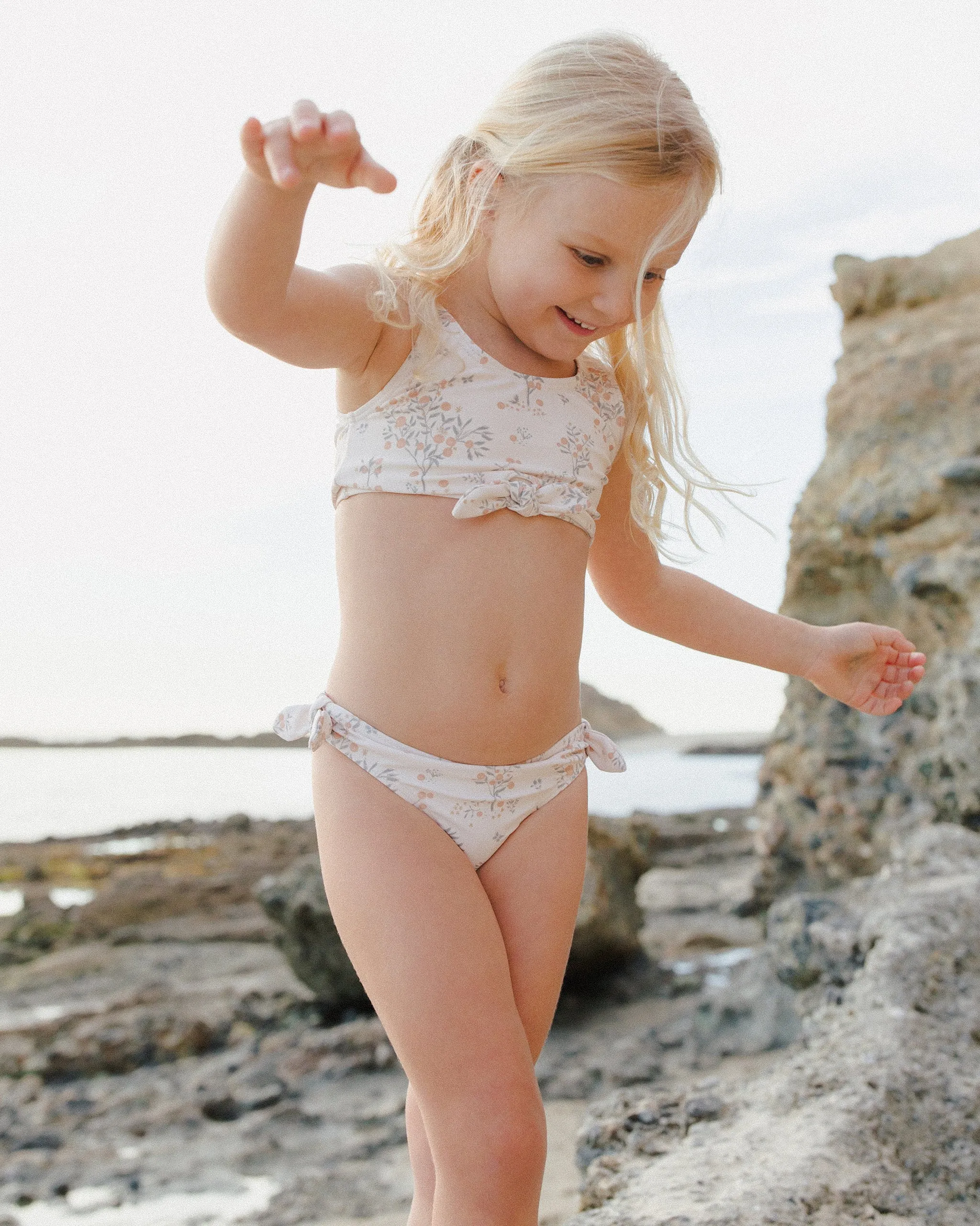 Geknoteter Bikini || Zitronenhain