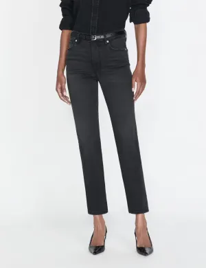 Le Sleek Straight, Kerry Kleidungsrahmen