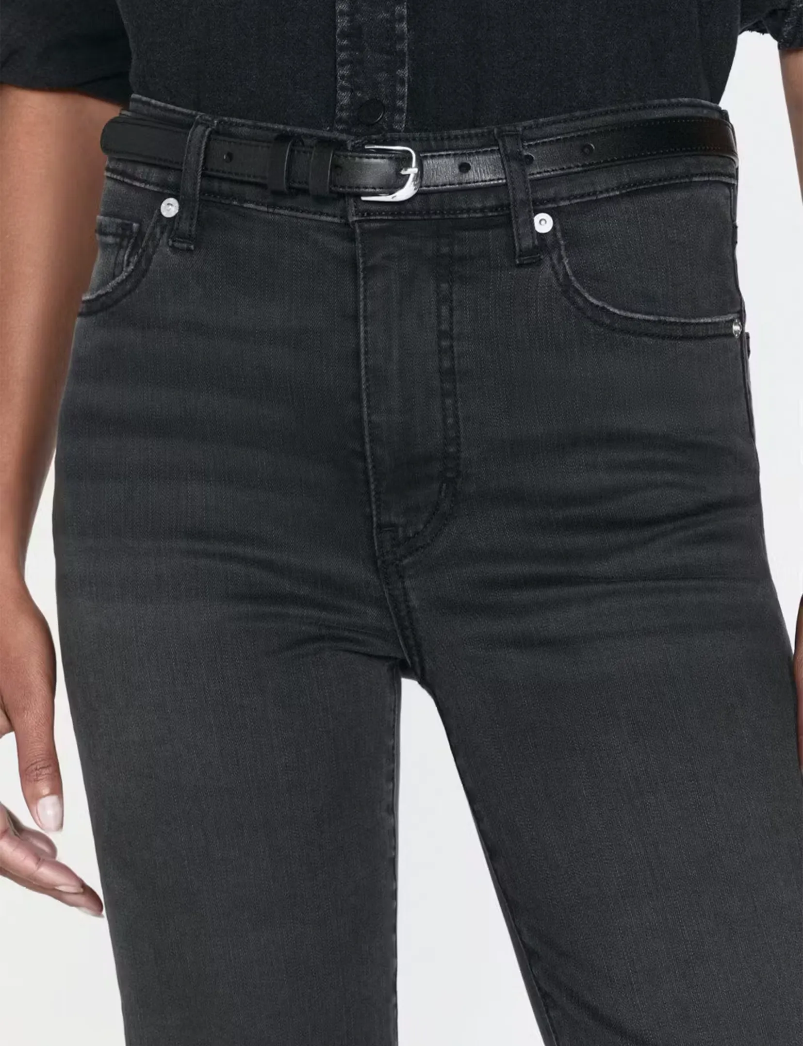 Le Sleek Straight, Kerry Kleidungsrahmen