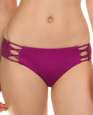 Lolita Häkel-Bikiniunterteil Maui in Lila Isa