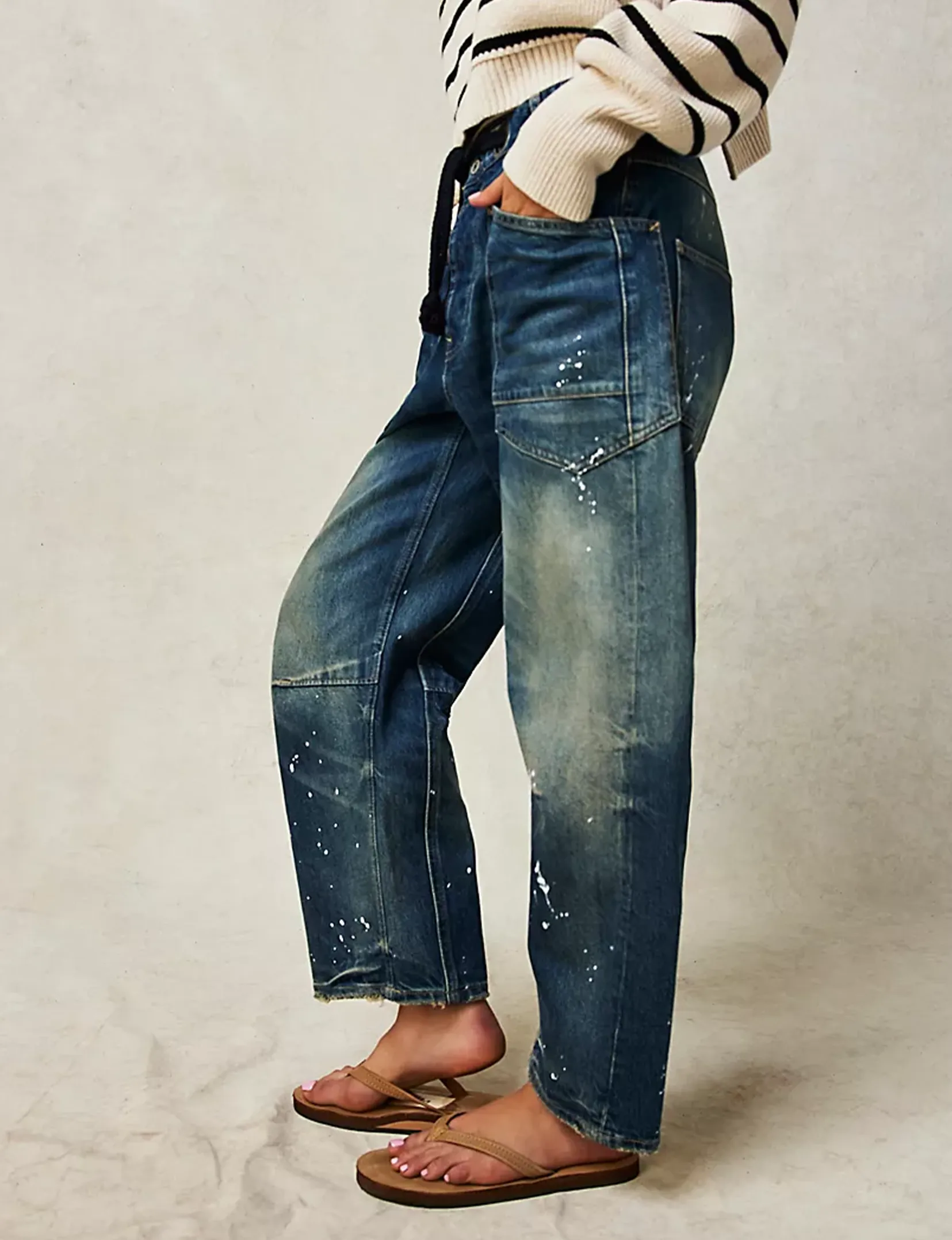 Moxie Low Slung Pull-On Barrel Jeans, Zeitlose Blaue Kleidung_free-people