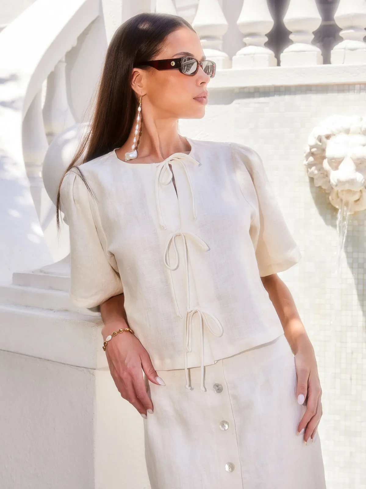 Nadine Blumenband-Detail Top in Ecru