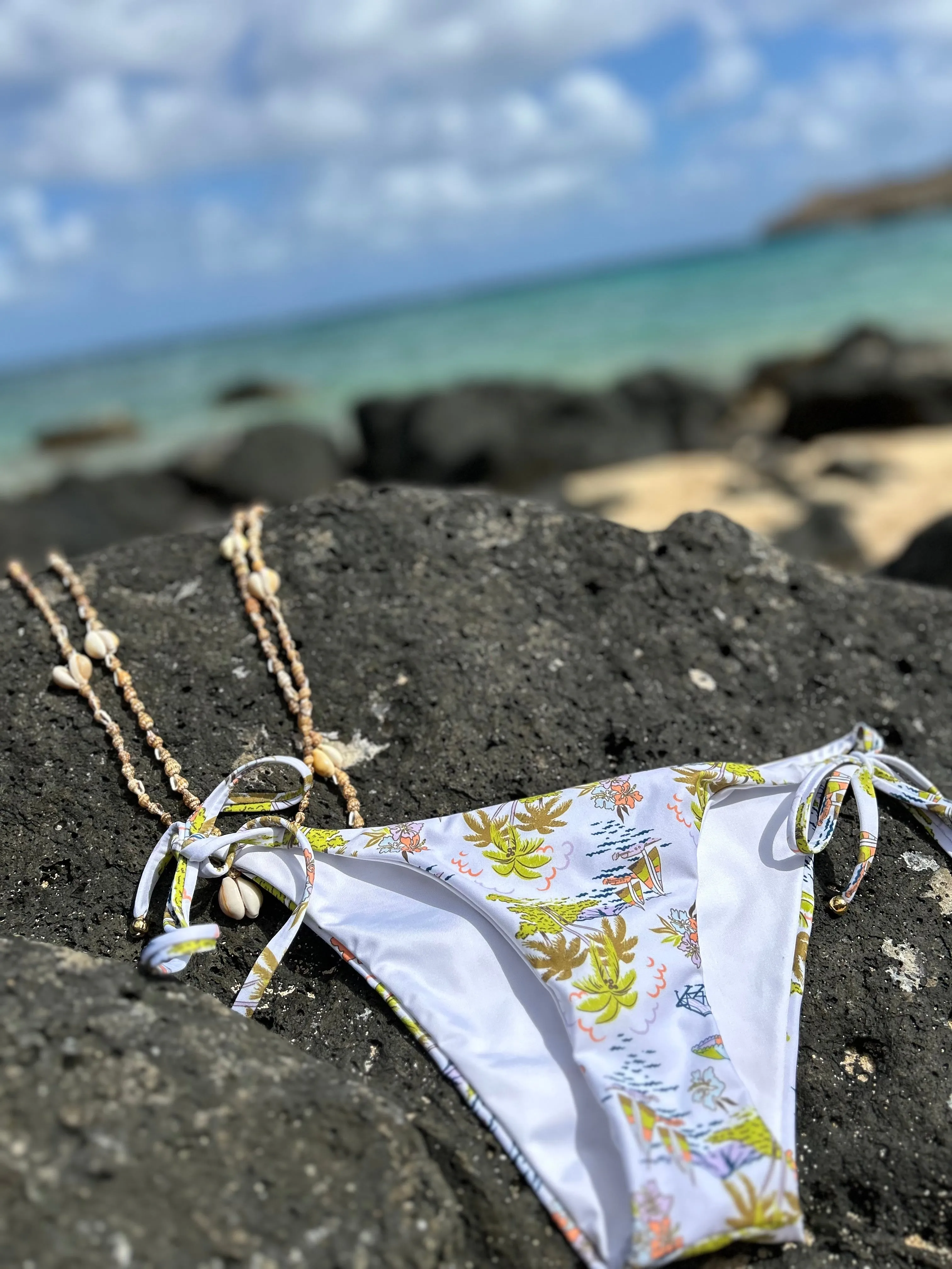 Naos seitlich gebundene Bikini-Unterteil - Elfenbein Tropen