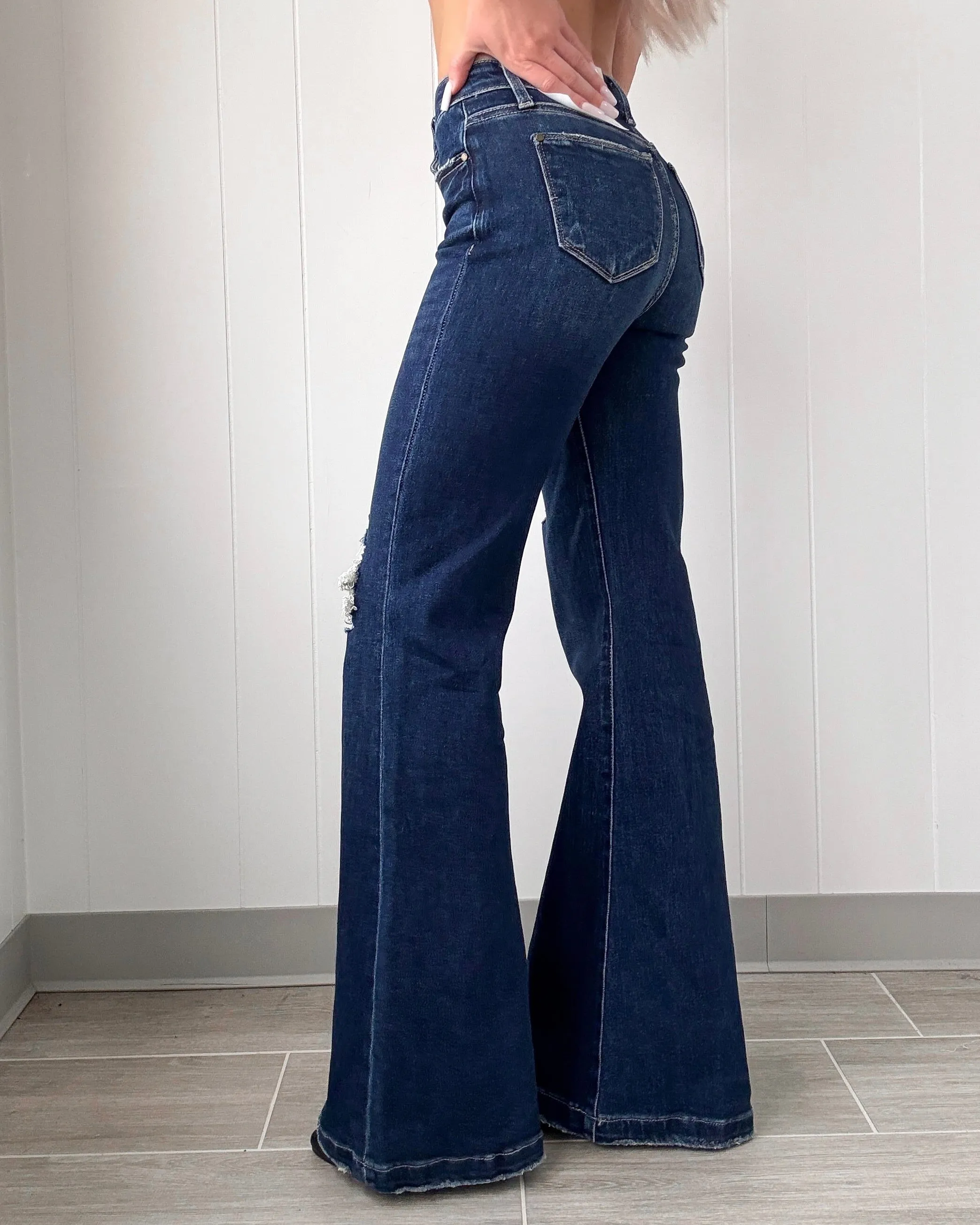 Paisley High-Rise Schlagjeans - Dunkel
