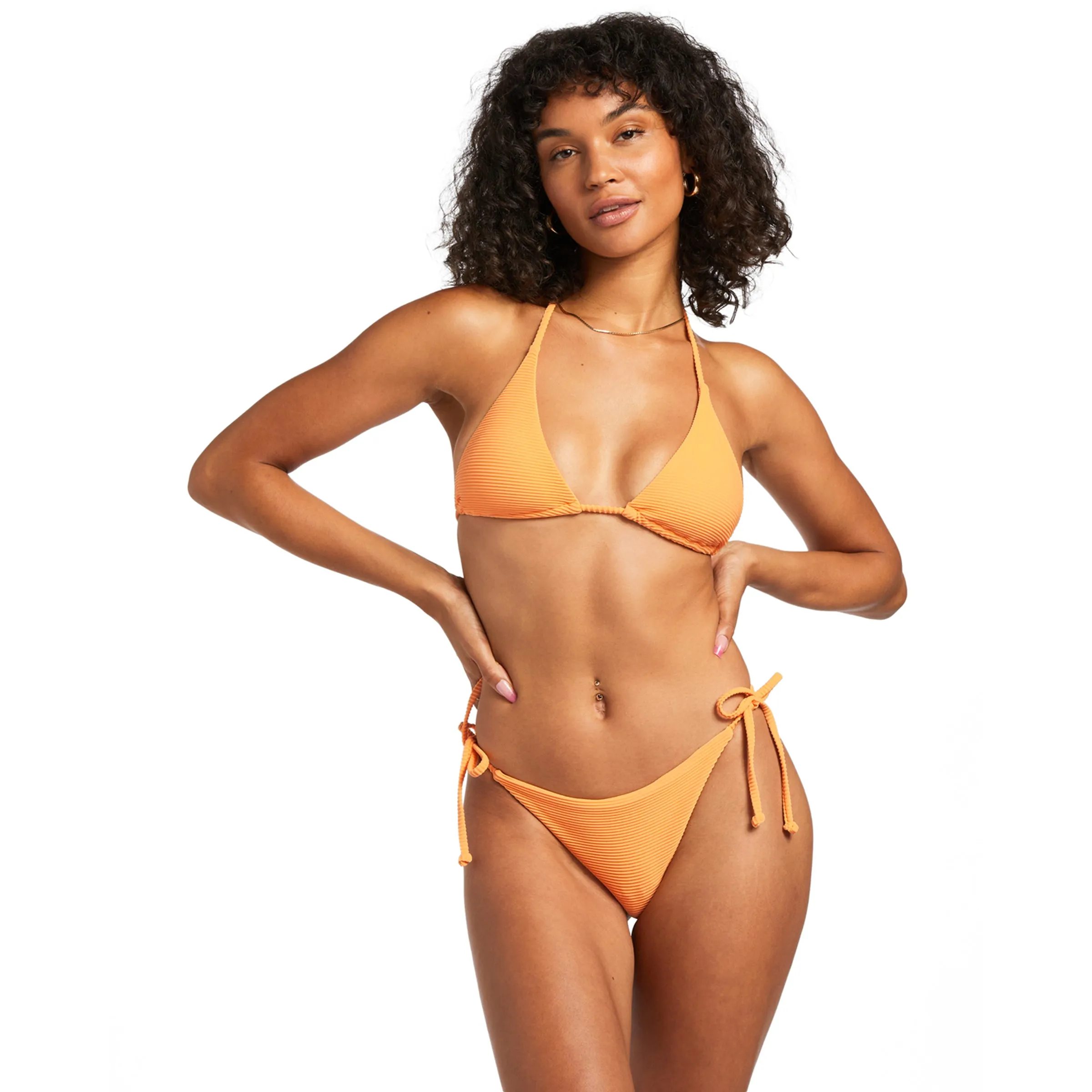 Sonnenbräune Seitengebundene Tanga-Bikini-Unterteile